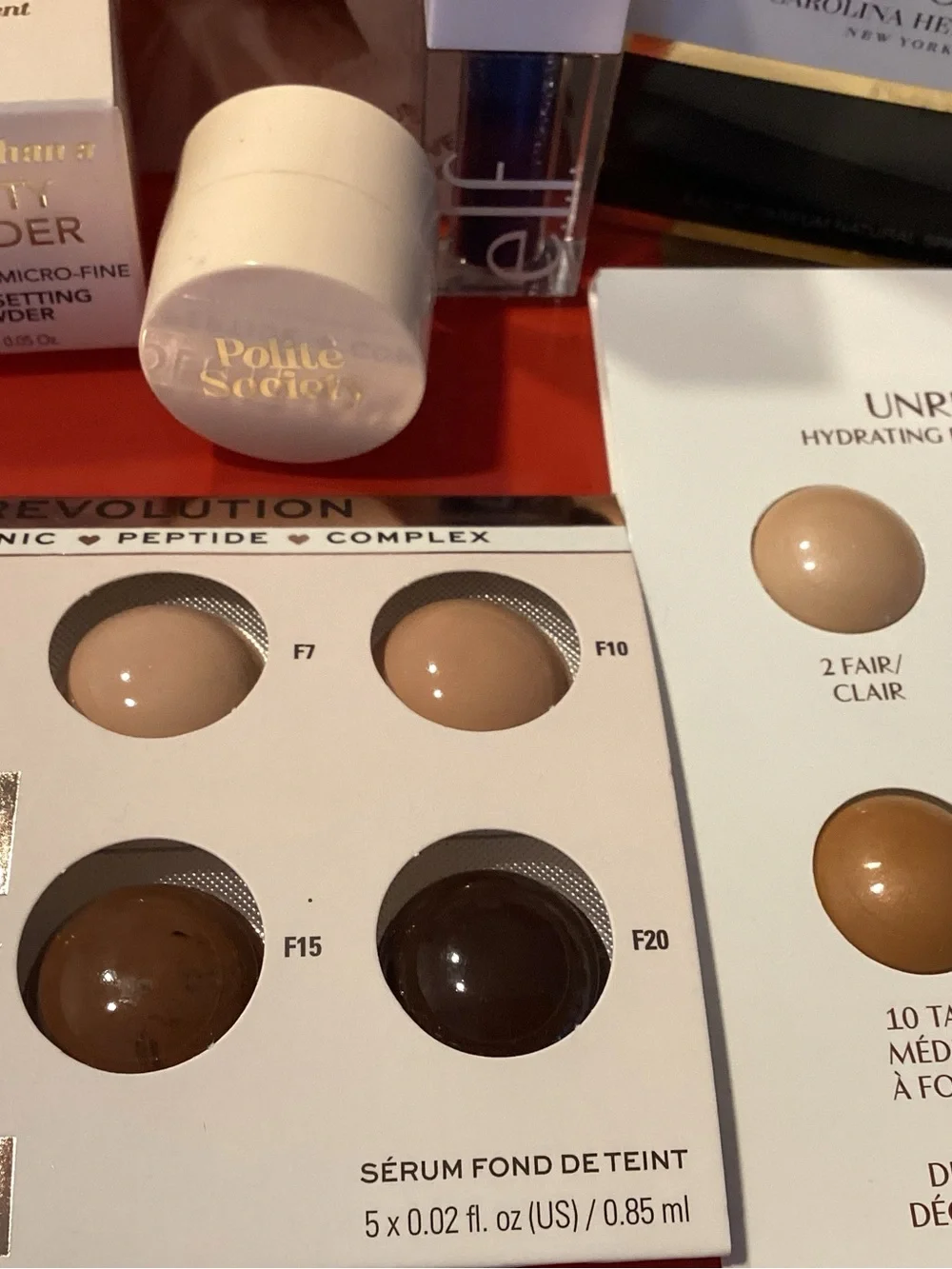 Charlotte Tilbury Unreal Skin Sheer Glow Tint Sample Card - Neutral Shades